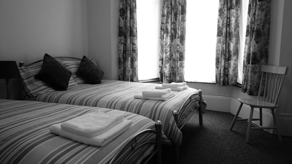 The Northbrook Hotel Ilford Esterno foto